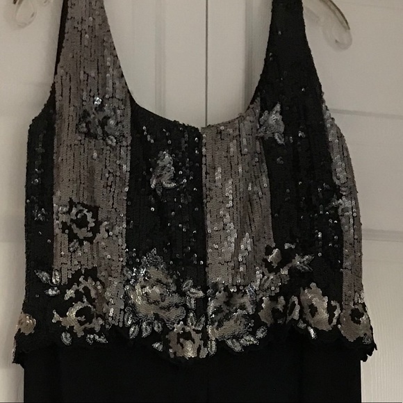 Beaded Gown size 18 - Picture 7 of 15